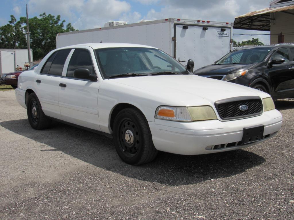 2007 Ford Crown Victoria's photo