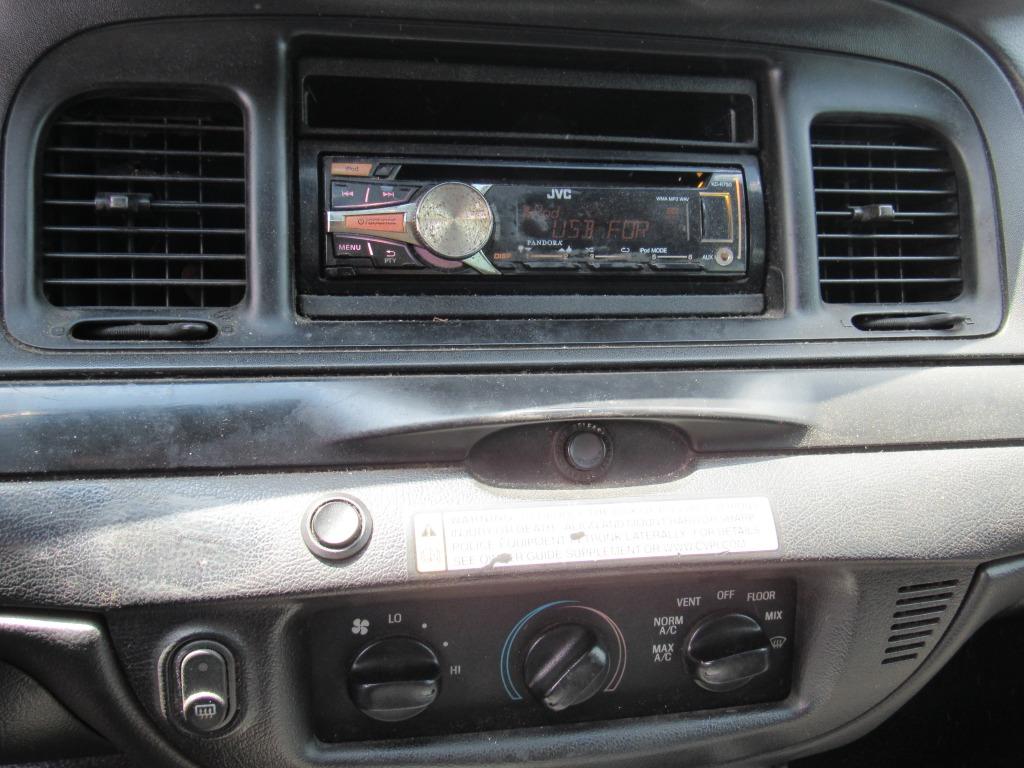 2007 Ford Crown Victoria - Photo 14