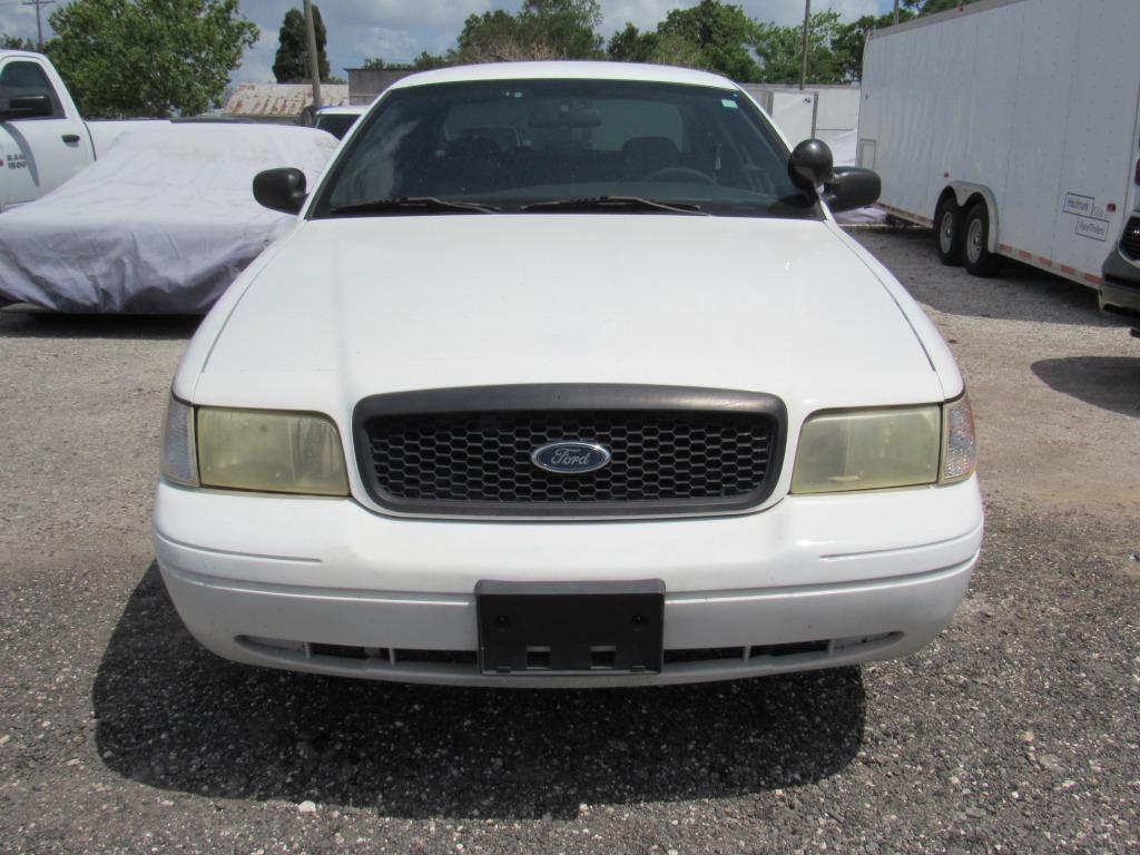 2007 Ford Crown Victoria - Photo 7