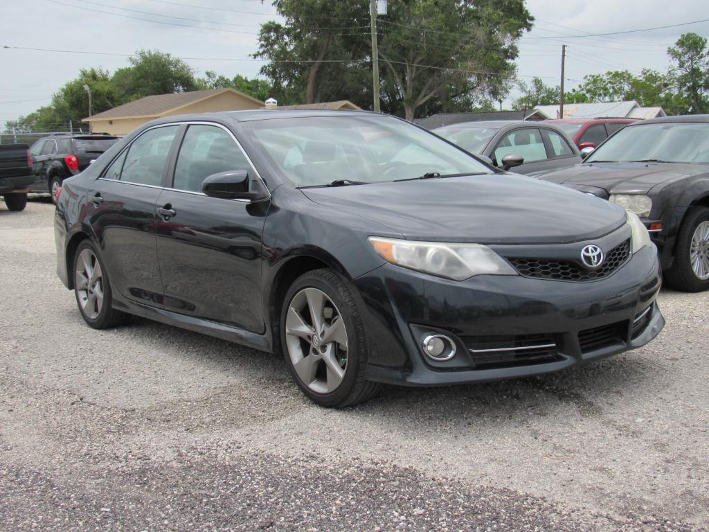 2012 Toyota Camry SE