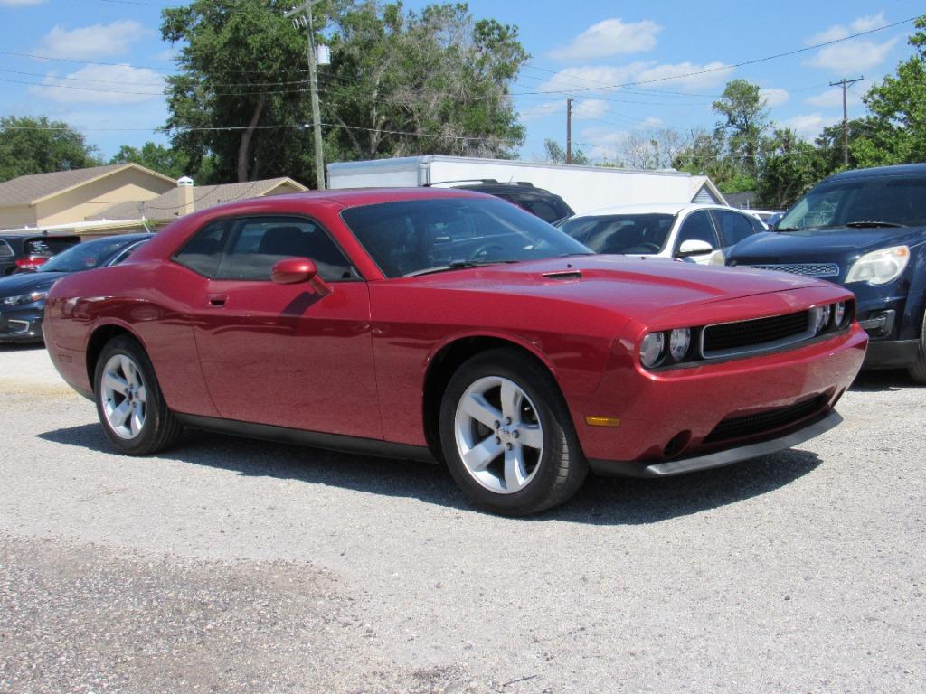 2010 Dodge Challenger SE's photo