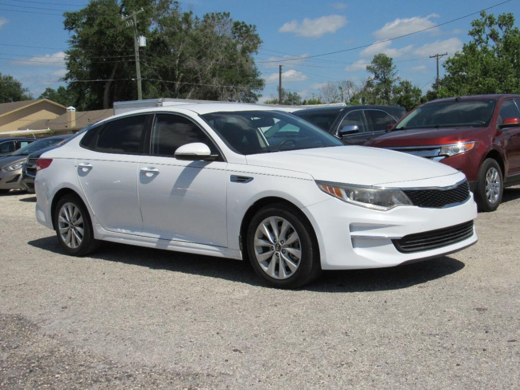 2018 Kia Optima LX AT's photo