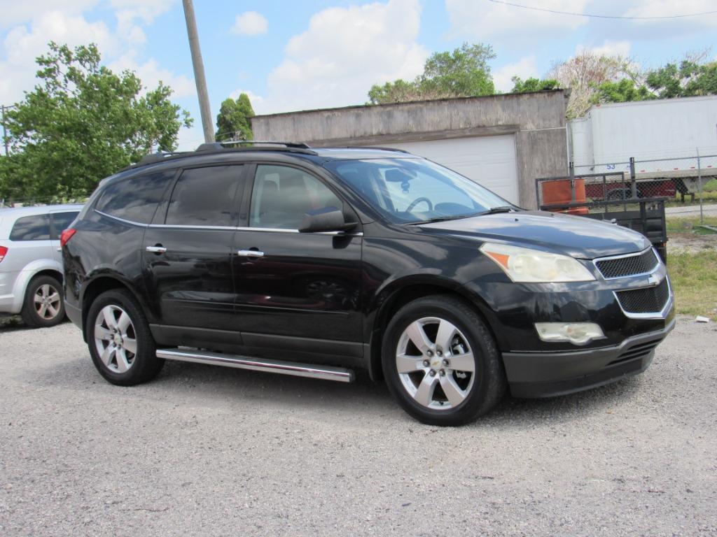 2012 Chevrolet Traverse 1LT FWD's photo